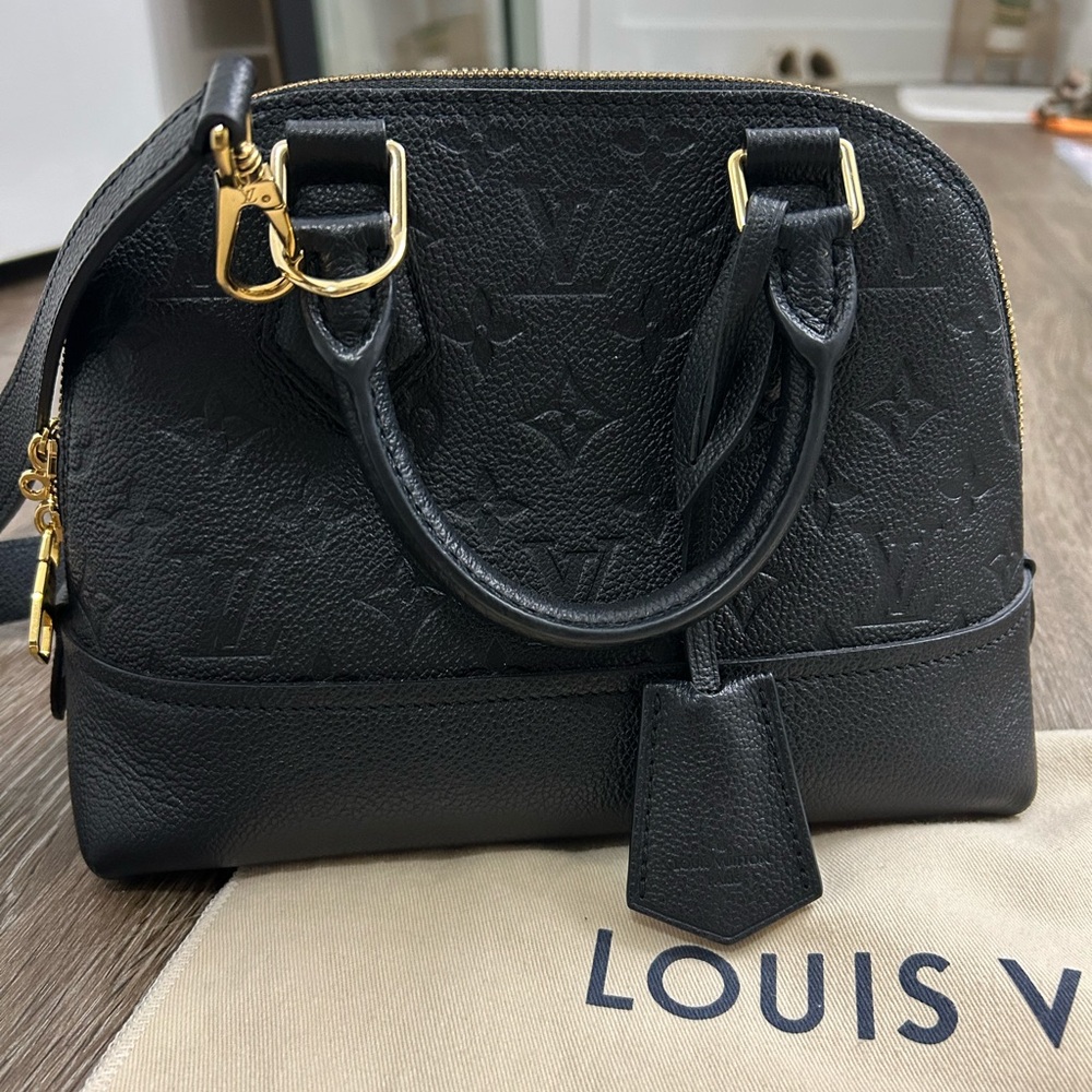 Louis Vuitton Black Leather Neo Alma BB